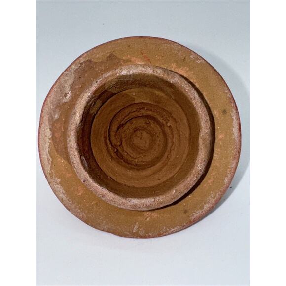 Vintage Hand Painted Eteched Round Pottery Trinket Box With Lid Red Flower‎ 🌺 - Picture 8 of 8